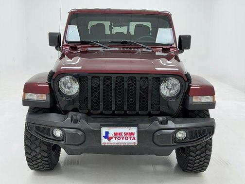 2022 Jeep Gladiator Sport