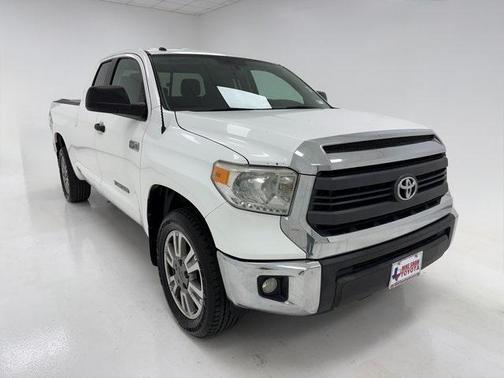 2015 Toyota Tundra SR5