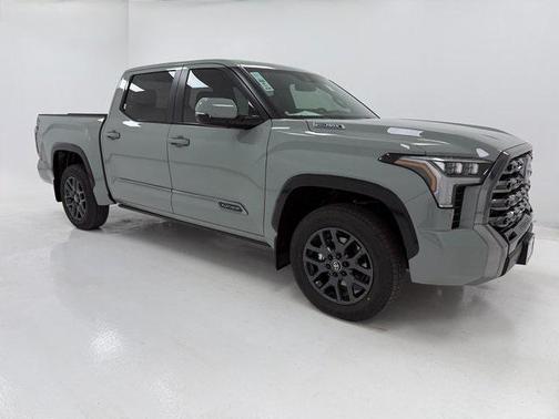 2026 Toyota Tundra Hybrid Platinum
