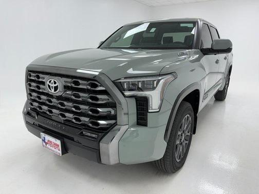 2026 Toyota Tundra Hybrid Platinum
