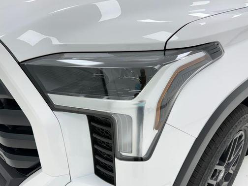 Ice 2026 Toyota Tundra SR5