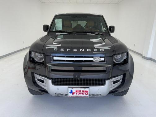 2024 Land Rover Defender 110 P300