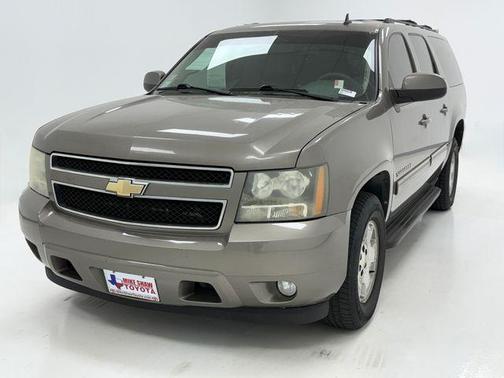 Mocha Steel Metallic 2011 Chevrolet Suburban 1500 LT