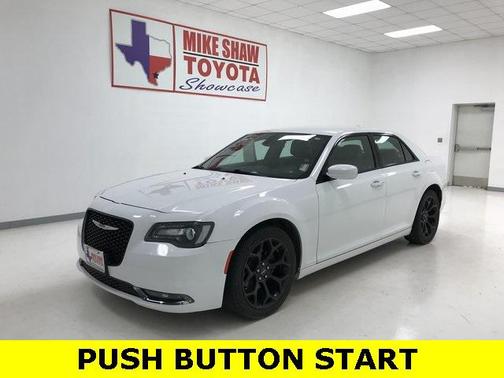 2019 Chrysler 300 S