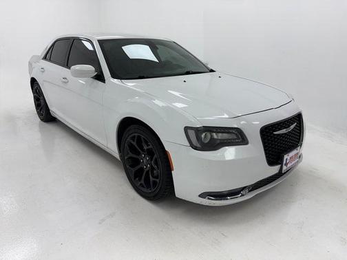 2019 Chrysler 300 S
