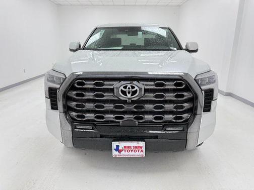 2025 Toyota Tundra Hybrid Platinum
