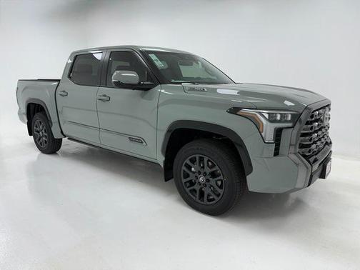 2026 Toyota Tundra Hybrid Platinum