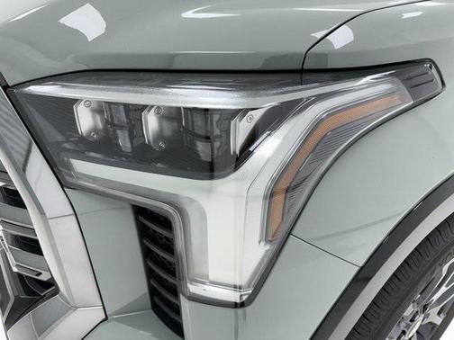 2026 Toyota Tundra Hybrid Platinum