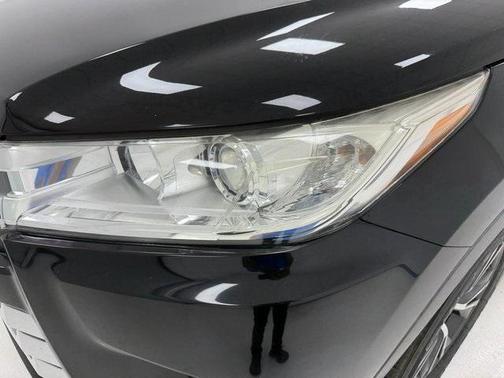 2019 Toyota Highlander LE I4