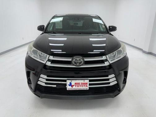 2019 Toyota Highlander LE I4