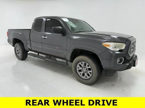 2017 Toyota Tacoma SR