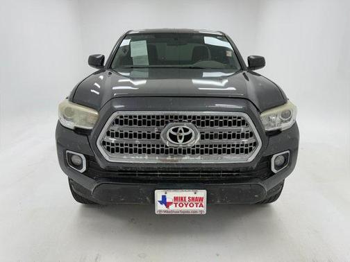 2017 Toyota Tacoma SR