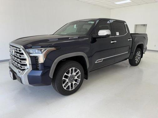 2025 Toyota Tundra Hybrid 1794 Edition