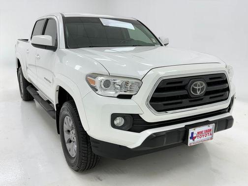 Super White 2019 Toyota Tacoma SR5