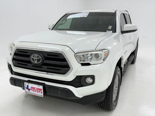 Super White 2019 Toyota Tacoma SR5