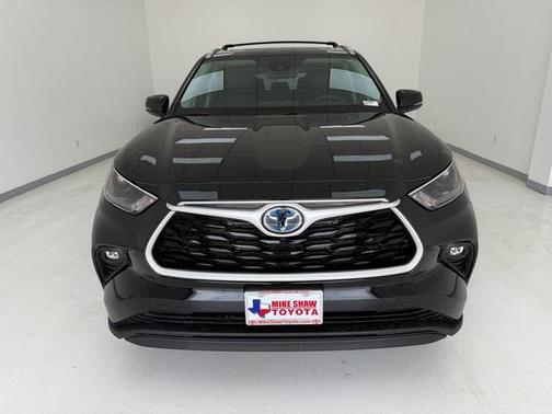 2024 Toyota Highlander Hybrid XLE