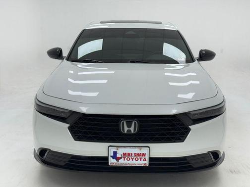 Platinum White Pearl 2024 Honda Accord Hybrid Sport-L