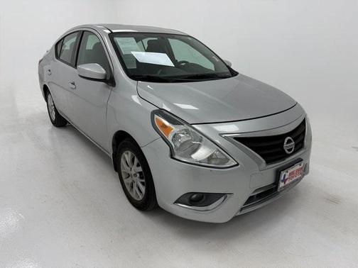 2017 Nissan Versa 1.6 SV