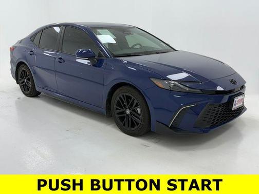 08q4 2025 Toyota Camry SE