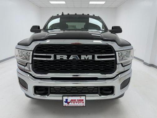 2020 RAM 2500 Tradesman Crew Cab 4X4 6'4' Box