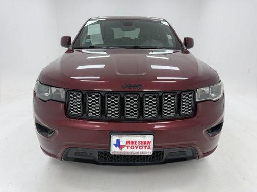 2017 Jeep Grand Cherokee Altitude