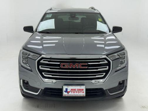 Sterling Metallic 2023 GMC Terrain AWD AT4