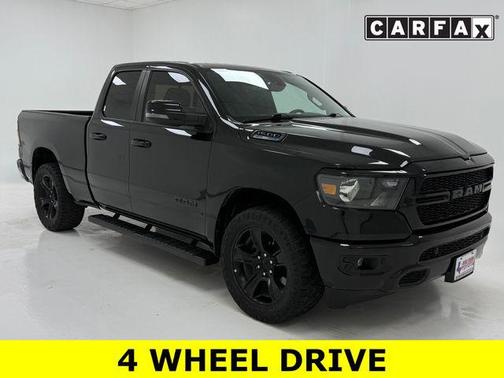 Diamond Black Crystal Pearlcoat 2023 RAM 1500 Big Horn/Lone Star