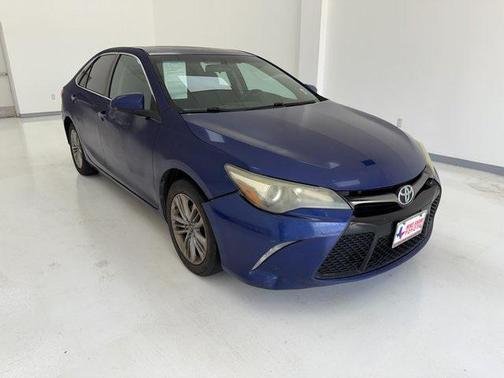 2016 Toyota Camry XLE