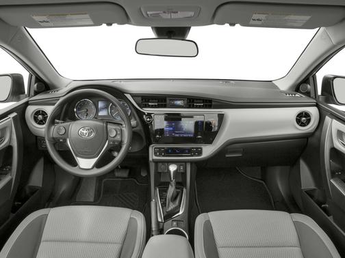 Classic Silver Metallic 2018 Toyota Corolla LE