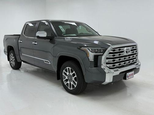 01g3/Lb44 2026 Toyota Tundra Hybrid 1794 Edition