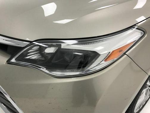 2016 Toyota Avalon Limited