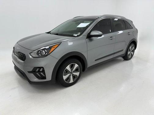 2022 Kia Niro LX