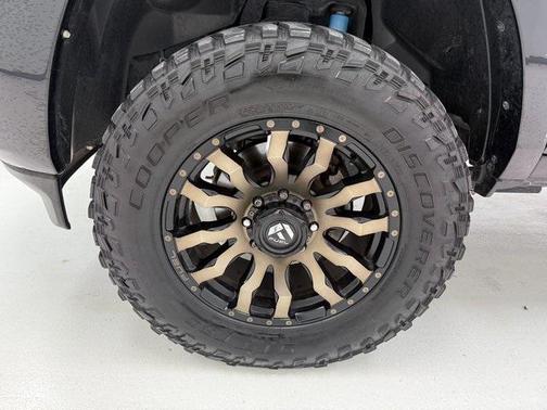 2022 RAM 2500 Laramie Crew Cab 4x4 6'4' Box