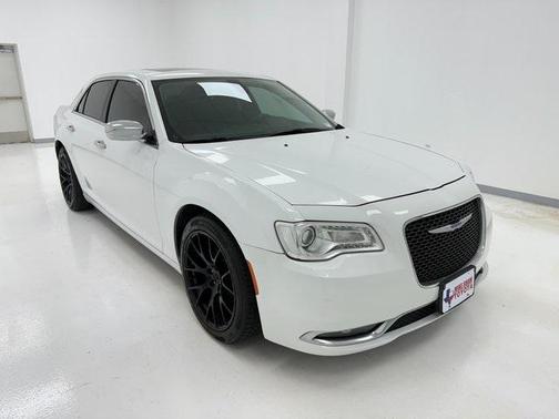 2019 Chrysler 300 Limited