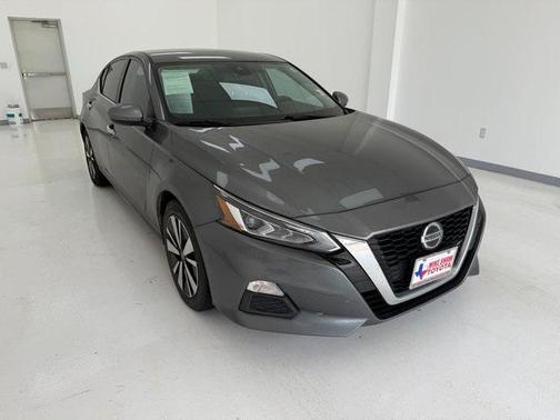 2021 Nissan Altima 2.5 SV
