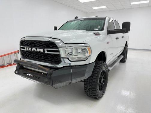 2019 RAM 2500 Tradesman Crew Cab 4x4 6'4' Box