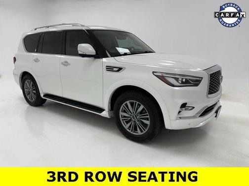 2023 INFINITI QX80 Luxe