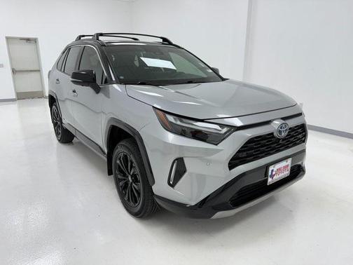 2023 Toyota RAV4 Hybrid SE