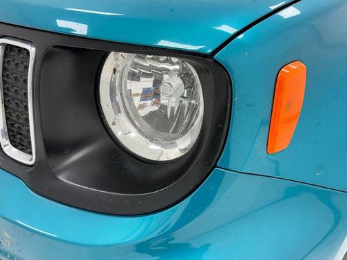 Bikini Metallic Clearcoat 2020 Jeep Renegade Latitude