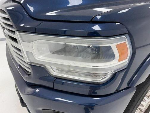 2019 RAM 2500 Laramie Crew Cab 4x4 6'4' Box