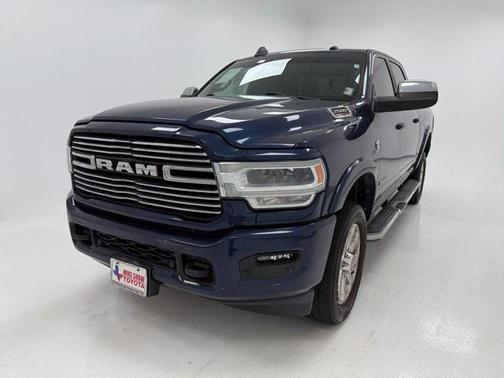 2019 RAM 2500 Laramie Crew Cab 4x4 6'4' Box