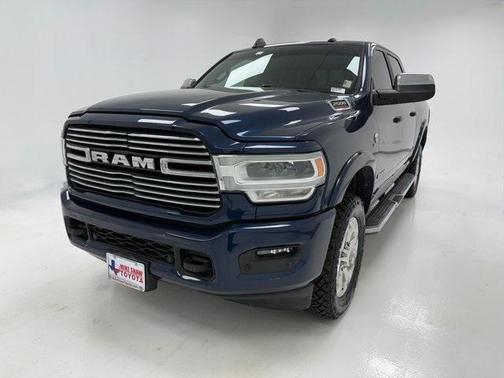 2019 RAM 2500 Laramie Crew Cab 4x4 6'4' Box