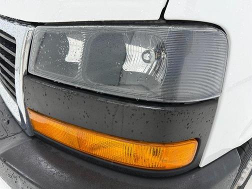 2021 GMC Savana 2500 Work Van