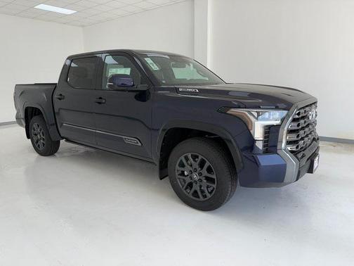 2025 Toyota Tundra Hybrid Platinum