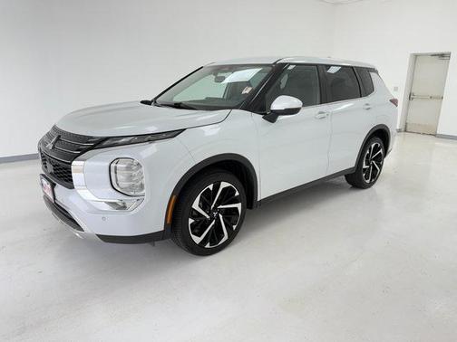 2023 Mitsubishi Outlander SE 2.5 2WD