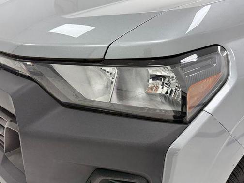 Sterling Gray Metallic 2024 Chevrolet Colorado WT