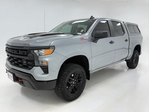 Sterling Gray Metallic 2024 Chevrolet Silverado 1500 Custom Trail Boss