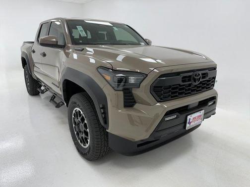 2026 Toyota Tacoma Hybrid TRD Off Road