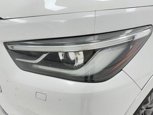 2018 INFINITI QX80 Base
