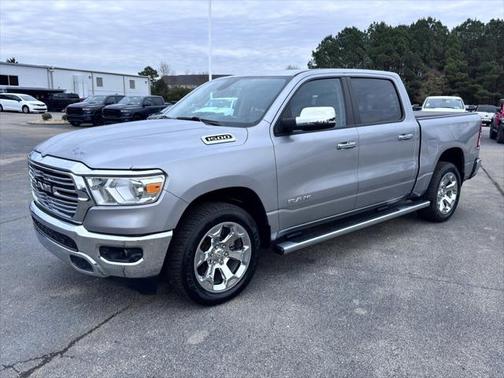 2020 RAM 1500 Big Horn Crew Cab 4x4 57' Box